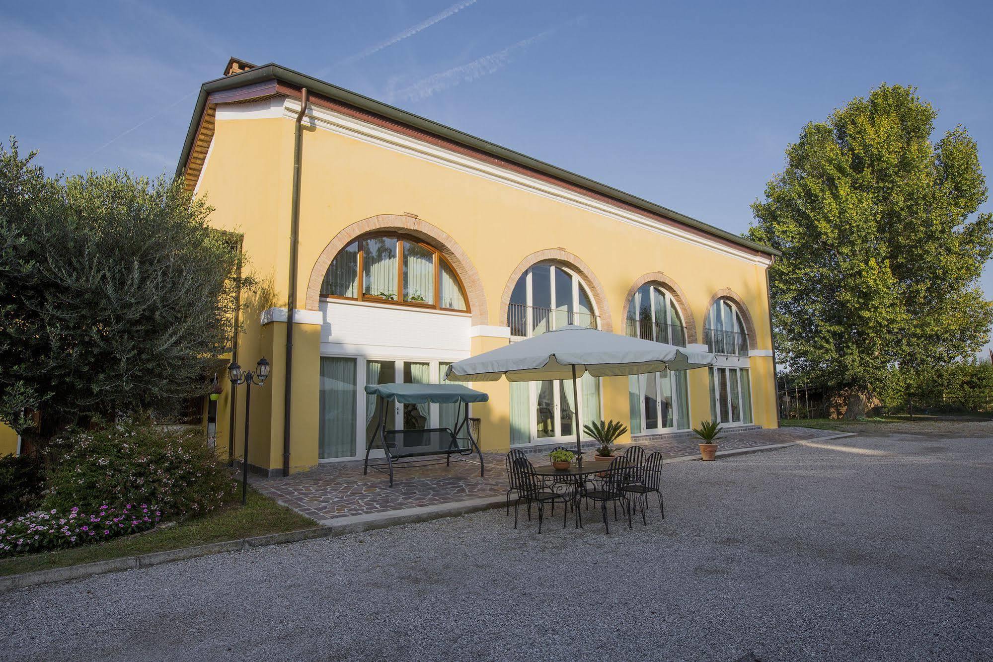 Agriturismo Ae Cavane Codevigo Exteriör bild